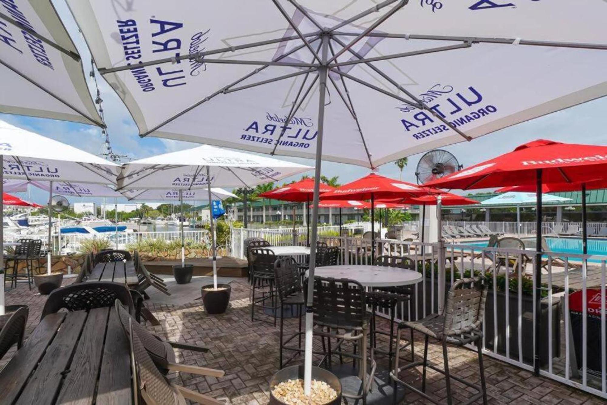 Getaway At The Marina Aparthotel South Bradenton Exterior foto