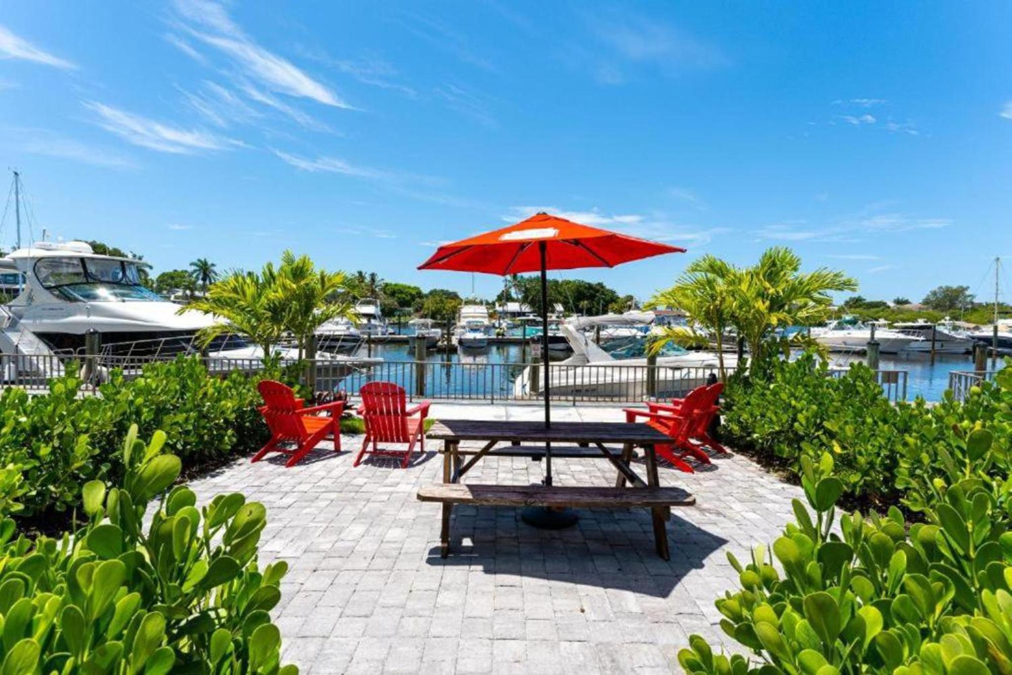 Getaway At The Marina Aparthotel South Bradenton Exterior foto